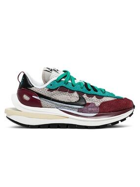 Nike Vaporwaffle Sacai Sneakers